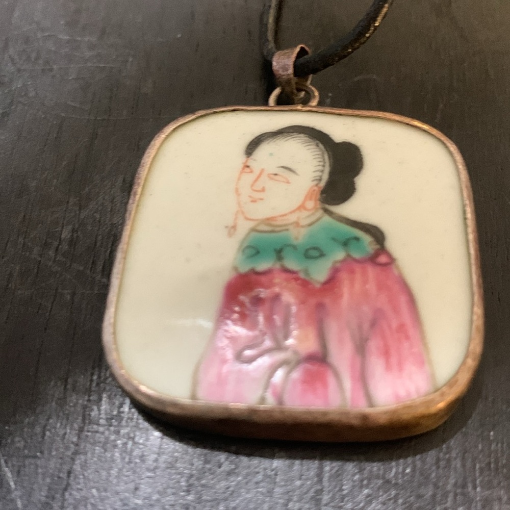 handmade Chinese ceramic pendant necklace vintage